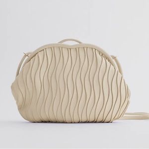 [NWT] Zara pleated clutch / crossbody bag